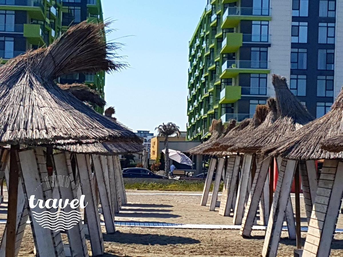 Апартаменты Yvo Lioness & Mamaia Nord Нэводари Экстерьер фото
