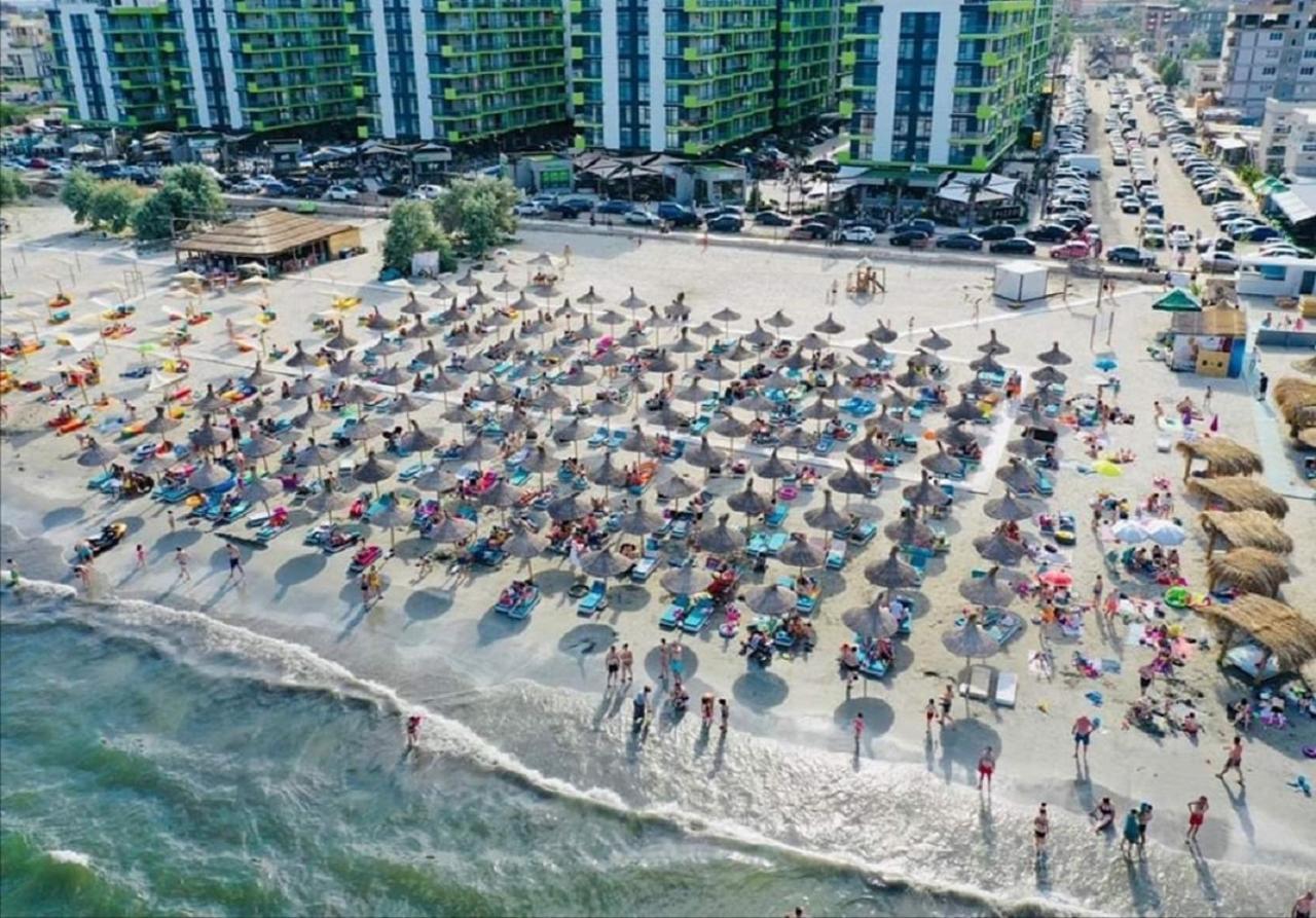 Апартаменты Yvo Lioness & Mamaia Nord Нэводари Экстерьер фото